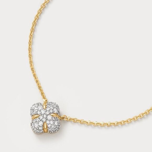 NEW 4 LEAF CLOVER FLOWER CZ GOLD PENDANT NECKLACE - Picture 4 of 6